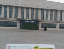 遛紙小分隊在白溝批發市場宣傳西安展會 (5)